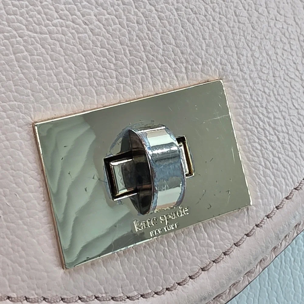 Kate‎ Spade Crossbody Bag Pink White Leather Pebbled Envelope Walter Place Nikki